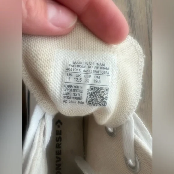 Chuck Taylor All Star Lugged Lift
Platform Canvas LITTLE KIDS HIGH TOP SHOE sz 1 - Picture 10 of 12